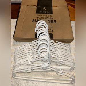 Sharpty 8542010066 Plastic Hangers - White, Pack of 14